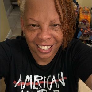 Meet your Posher, Sherry